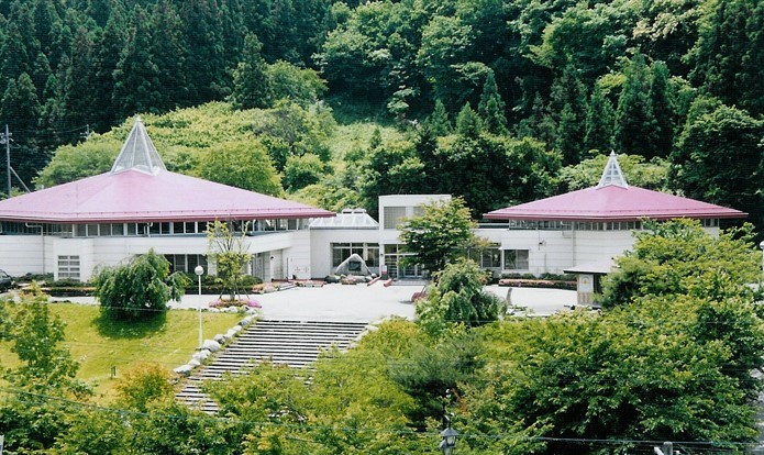 童謡ふるさと館外観写真web